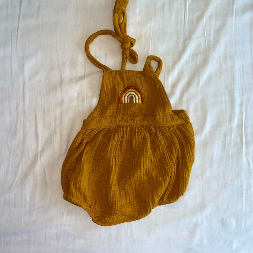 Wild Wawa like new Rainbow romper-mustard